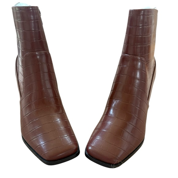 Nordstrom Lisa Vicky Brown Heeled Boots with Croc Texture - Picture 5 of 8